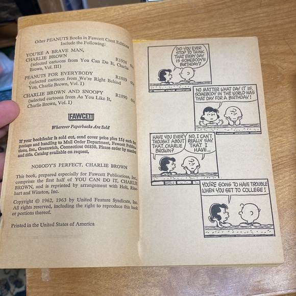 Vintage Charlie Brown Comic Book Lot 6 books - Picture 4 of 8